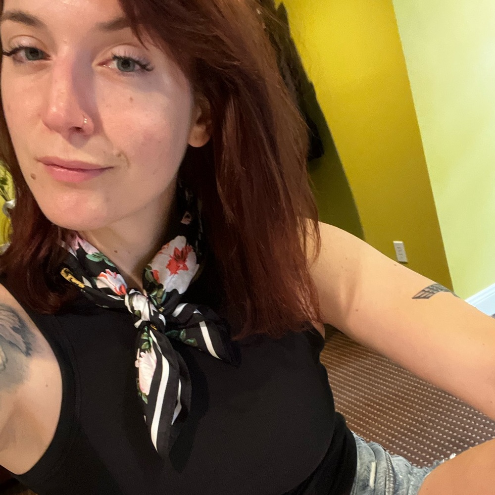 Meet your Posher, Lauren